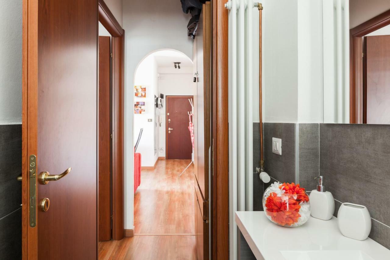 Milano Apartment Ana ภายนอก รูปภาพ